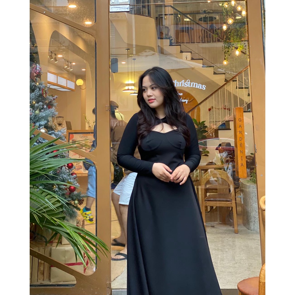 Đầm tiệc đen thiết kế xoắn ngực