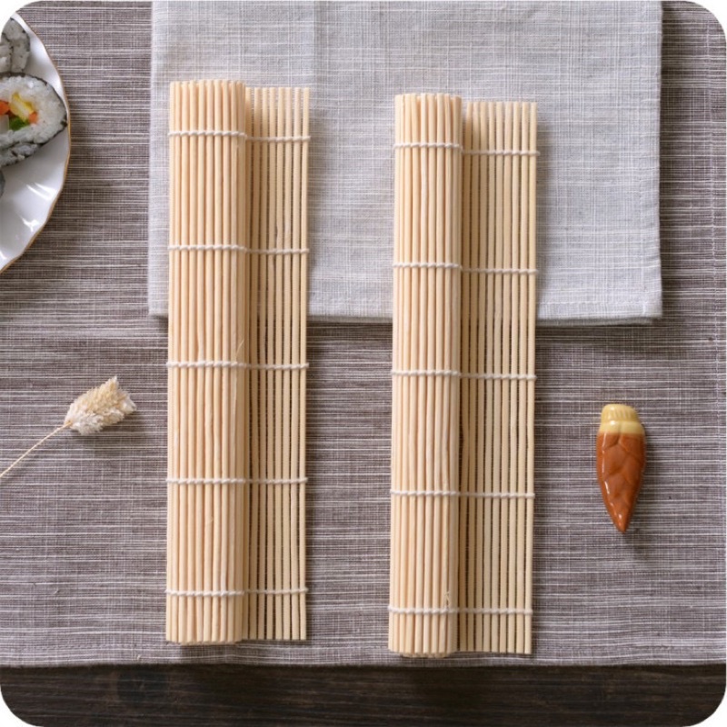 Mành tre cuộn cơm rong biển kimbap, cuốn sushi