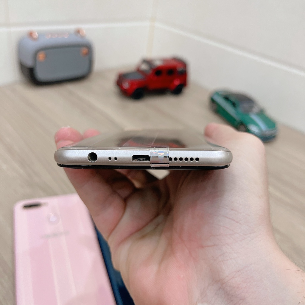 Điện thoại OPPO A7 màn 6.2 giọt nước - Snap 450 ram 4G 64G