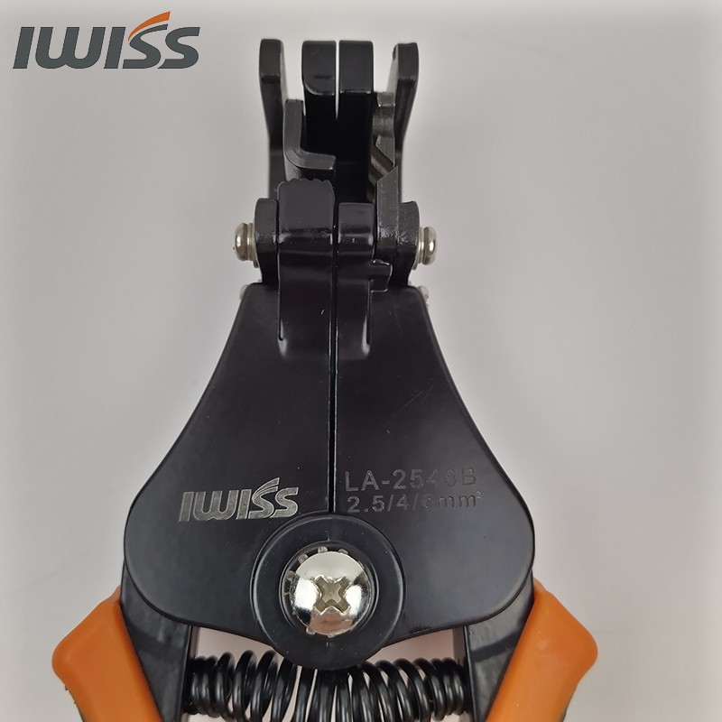 Kìm tuốt dây điện nhanh IWISS LA-2546B