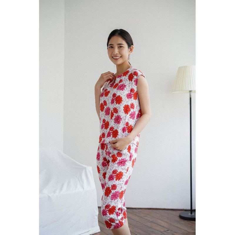 Bộ lanh  quần lửng hoạ tiết áo chờm vai