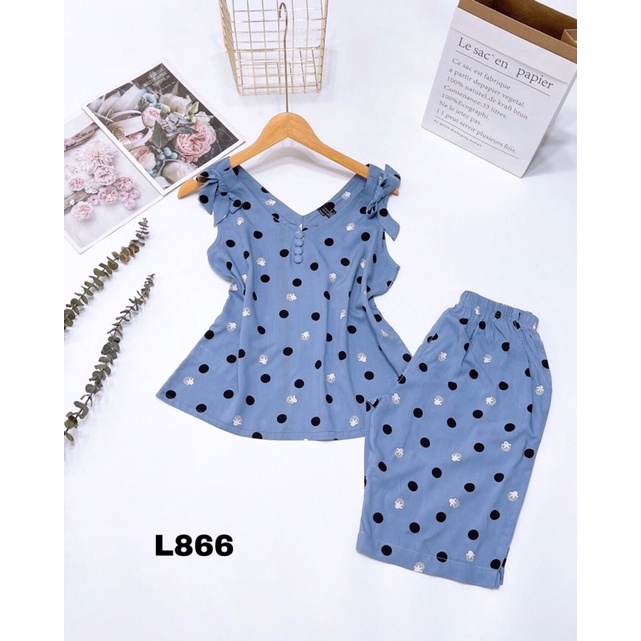 Bộ Lanh Lửng Cổ Tim Nơ Vai VNXK