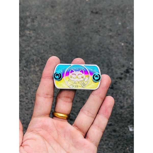 Tem Nắp Dầu Mèo Thần Tài Titan Các Dòng Xe, Tặng kèm sticker