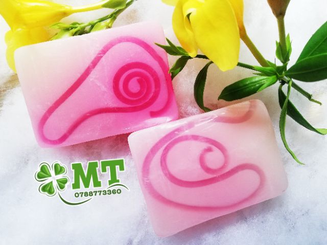 Xà bông dừa hoa hồng B.M.B (1 cục 95g)
