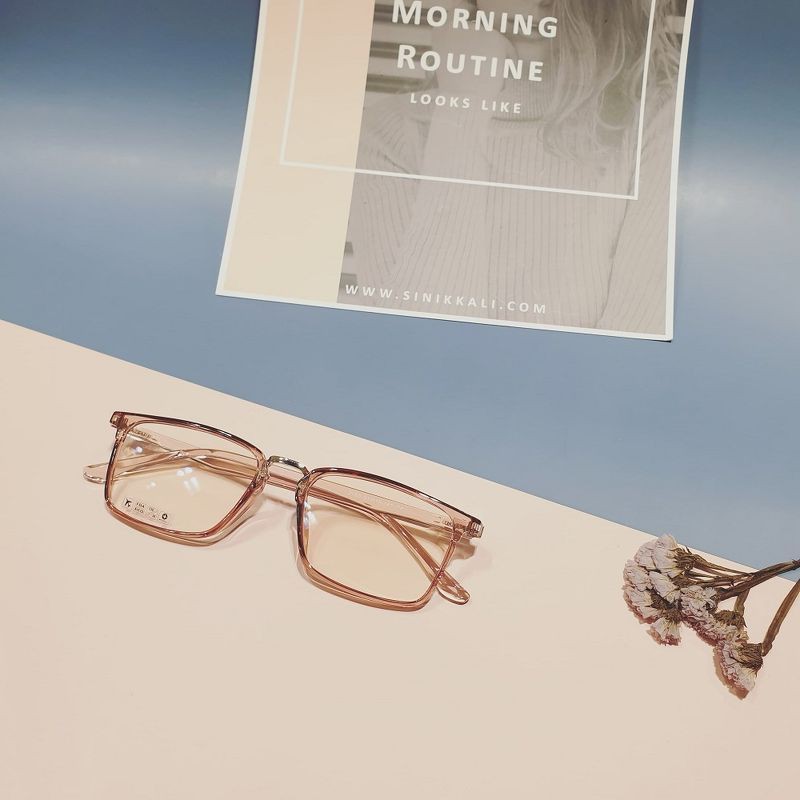 Gọng kính cận nữ Lilyeyewear nhựa dẻo, mắt vuông 2165 | BigBuy360 - bigbuy360.vn