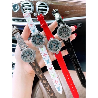 Đồng Hồ Nữ Louis Vuitton Mặt Xoay Viền Đá