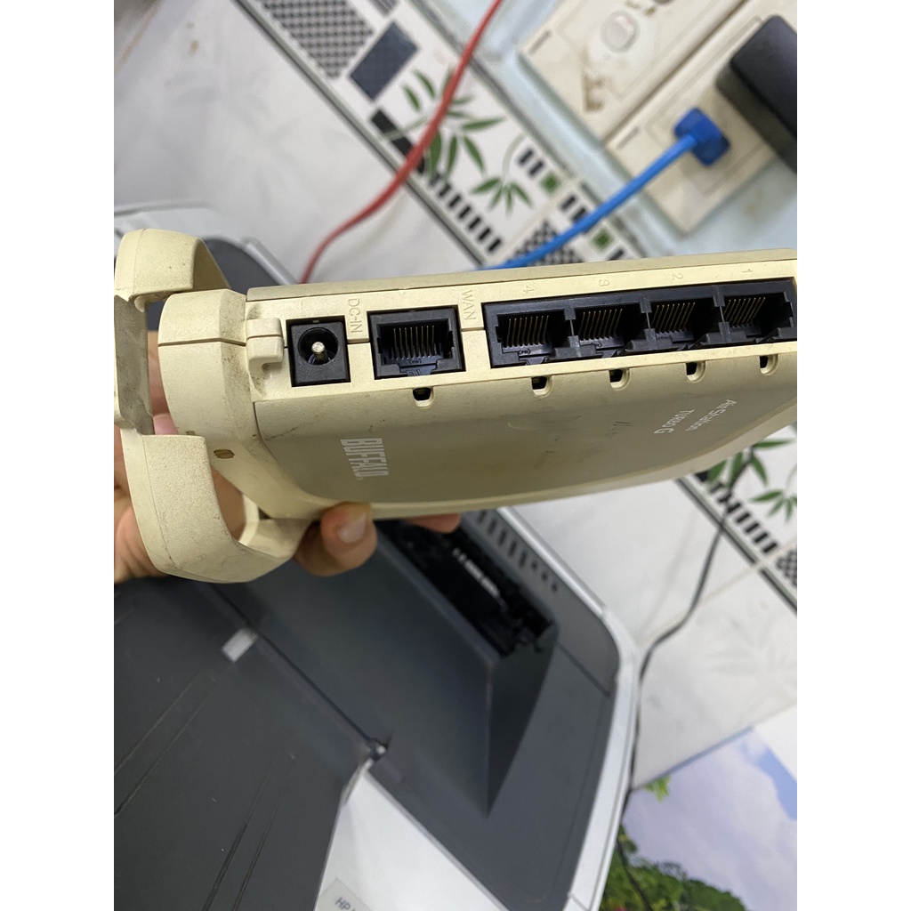 Modem Buffalo WHR-G54S Wireless Broadband Route như hình