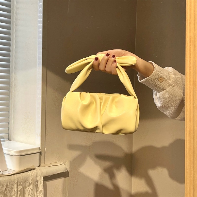 Túi Đeo Chéo Hình Đám Mây Phối Dây Xích Thời Trang Cho Nữ