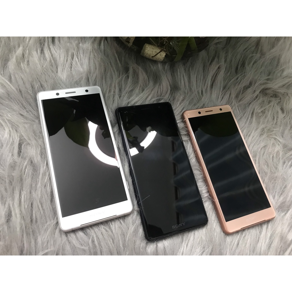 Điện thoại Sony XZ2 Compact ram 4GB chip snap 845 cấu hình khủng bản đẹp