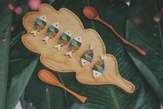 Khay gỗ tần bì hình lá
