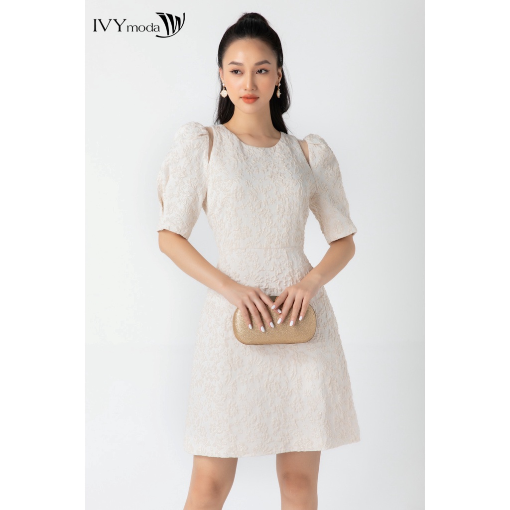 Đầm hạ eo vai cutout IVY moda MS 48T0067