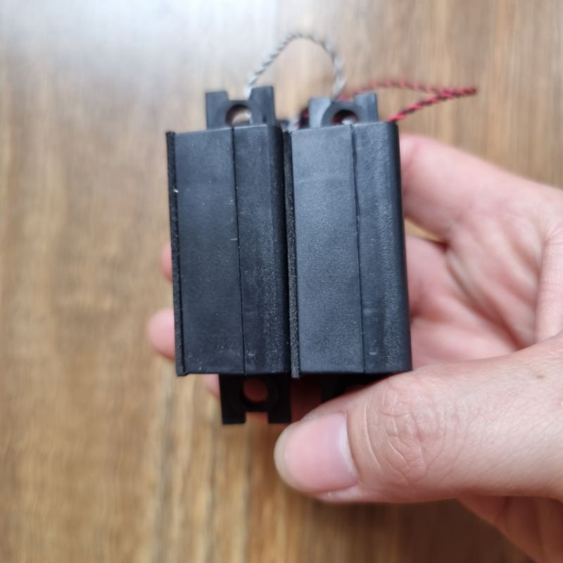 1 cặp loa nhỏ mini  8ohm 3.5w