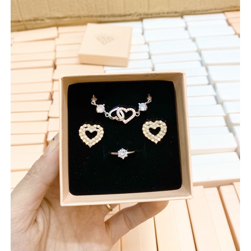 Hộp giấy đựng trang sức in nhũ cao cấp