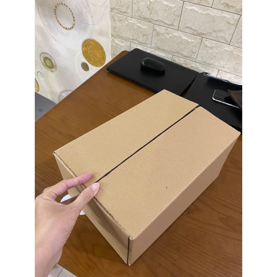 Q12 - 1 Hộp Carton 30x20x15 Cm