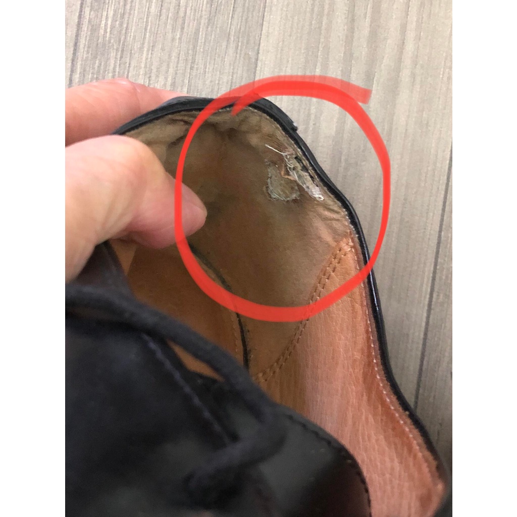 Đôi giày đế Dr Martens nặng hiệu Coach, đã qua sử dụng