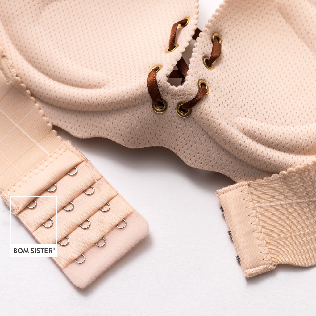 Áo lót mút mỏng không gọng dây vai đôi hoạ tiết caro kèm dây rút tạo khe chữ V BOM SISTER A2450 | BigBuy360 - bigbuy360.vn