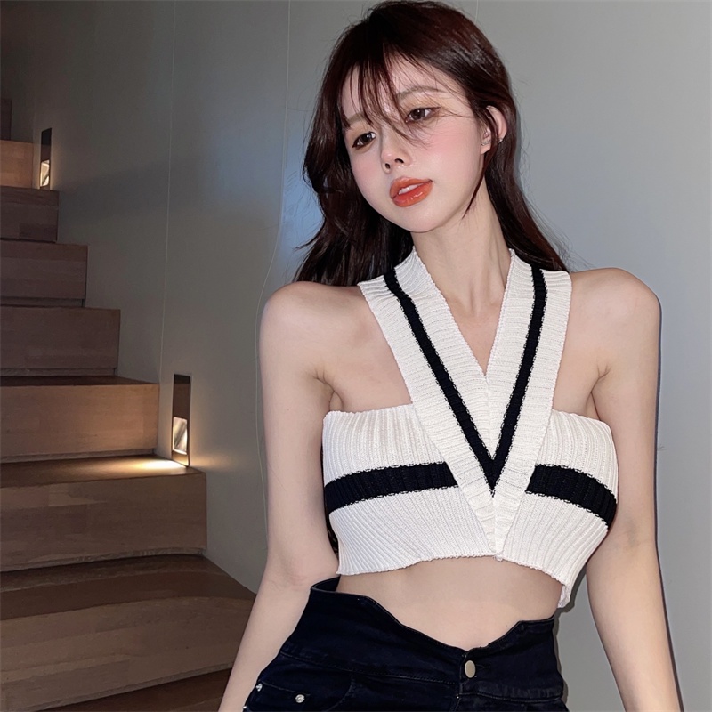 ÁO YẾM MẶC 2 KIỂU LEN HÀN CÓ SẴN