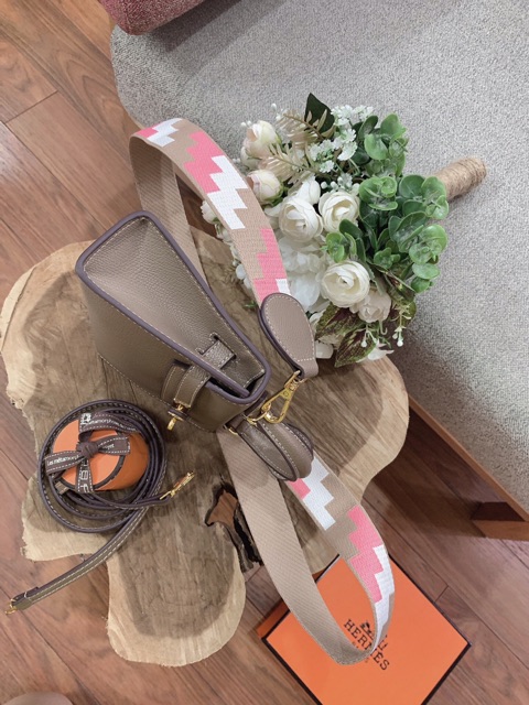 Túi H.M kelly màu nâu size 19 khoá vàng