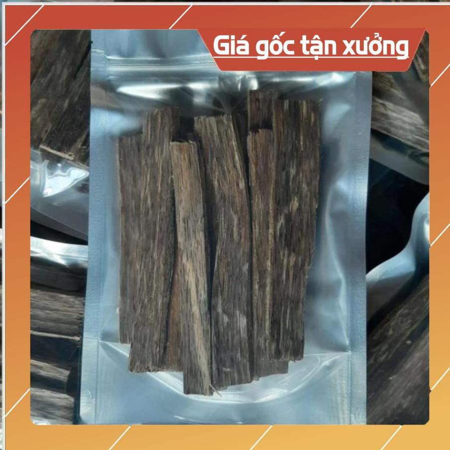 100 % TỰ NHIÊN Trầm Hương Miếng Tự Nhiên 50gr Loại 1 (Giác Trầm Hương )