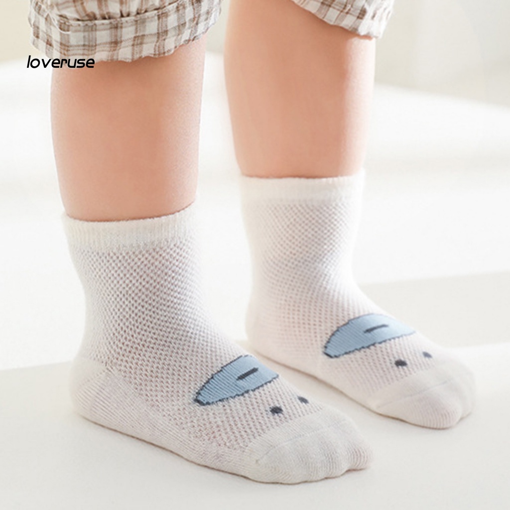 Set 3 Đôi Tất Chống Trượt Thoáng Khí In Họa Tiết Xinh Xắn Cho Bé