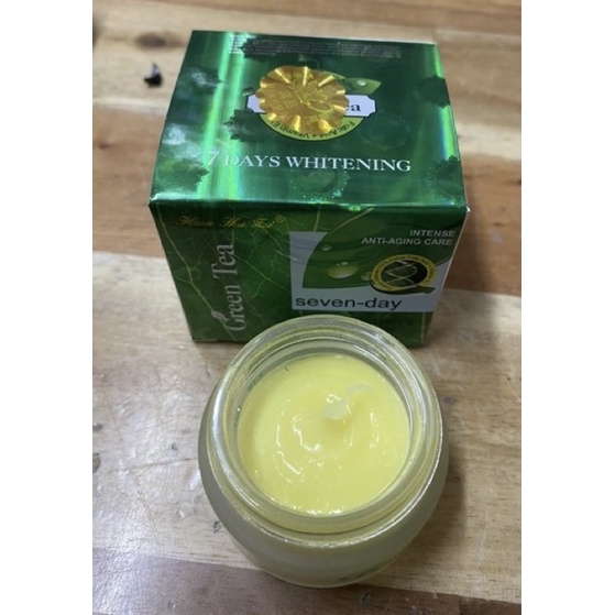 Kem Nám Trà Xanh Green Tea Chất Kem Vàng Nhạt