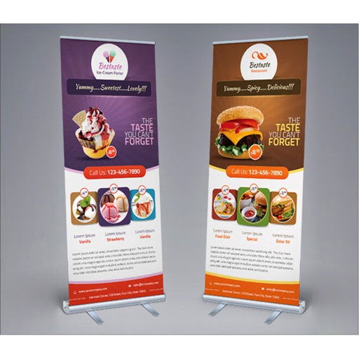 In standee theo yêu cầu khách hàng