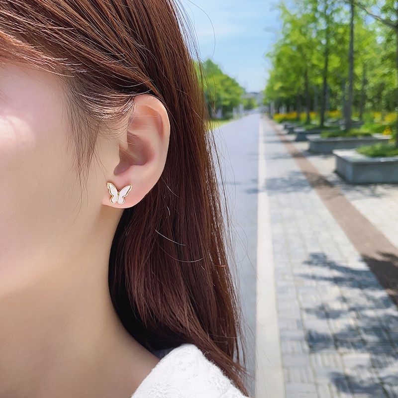 Khuyên tai hình bướm nhỏ đơn giản thời trang cá tính cho nữ