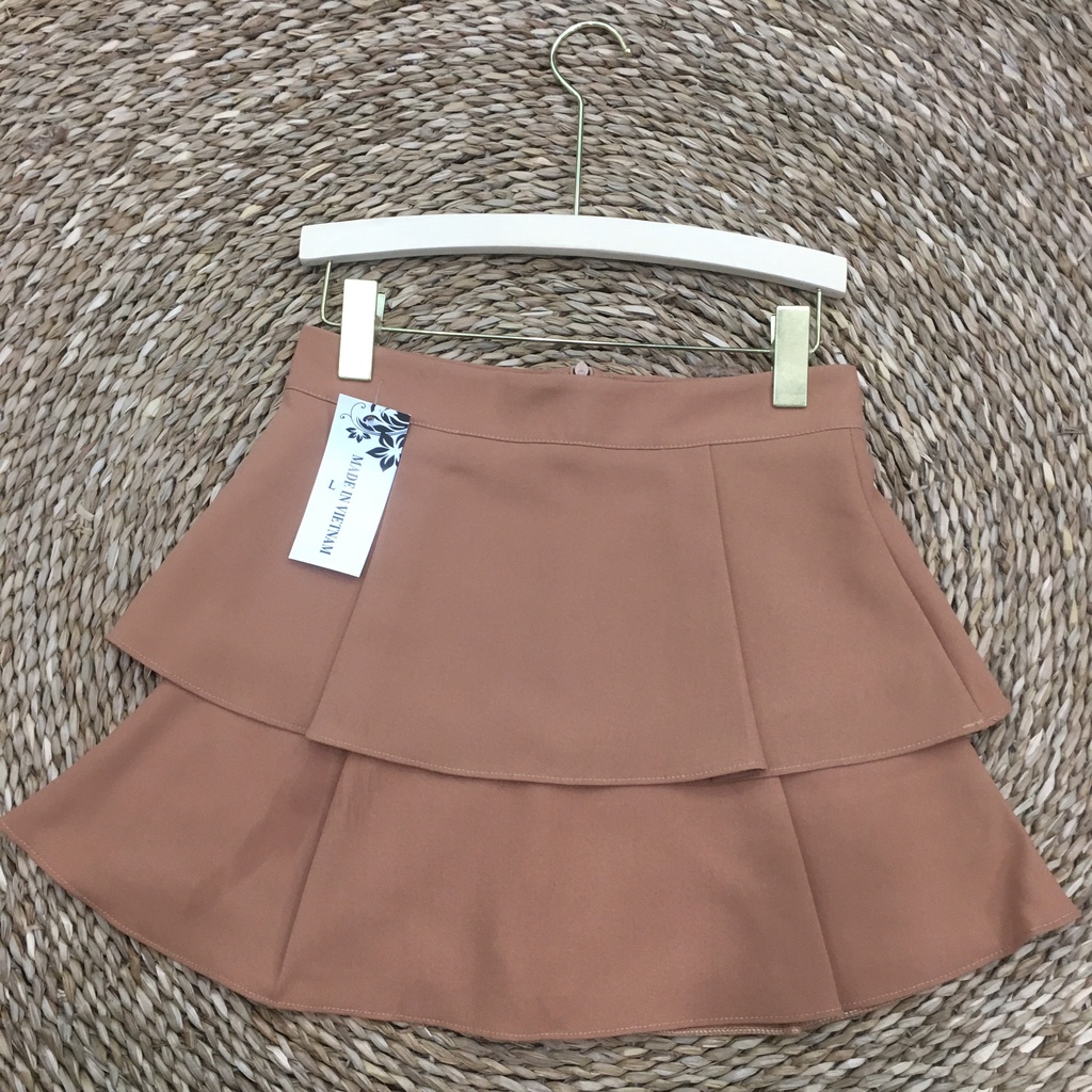 Chân váy ngắn xòe hai tầng tuyết mưa