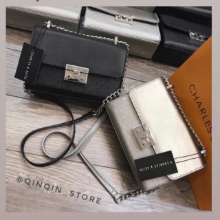 Charles n Keith bụng trơn