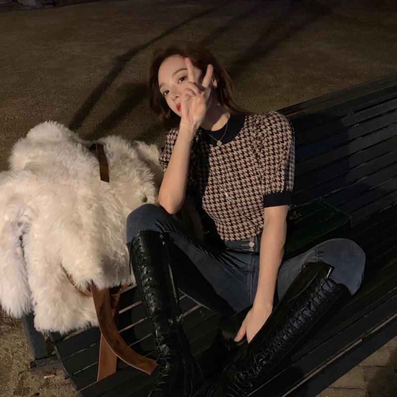 Áo kiểu tay ngắn dáng ôm hoạ tiết Houndstooth phong cách Hàn Quốc