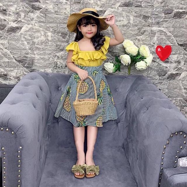 Sét  váy  dứa  vàng