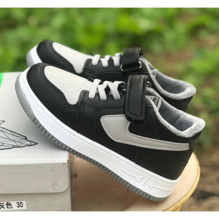 giày thể thao cổ cao siêu chất cho bé mã A602 ảnh thật