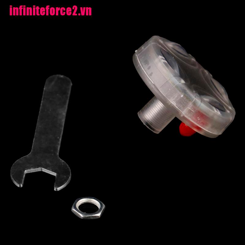 Bộ 2 Đèn Led Năng Lượng Mặt Trời Gắn Bánh Xe Hơi 15 Chế Độ