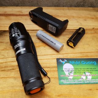 Đèn pin siêu sáng Zoom X800 Shadowhawk