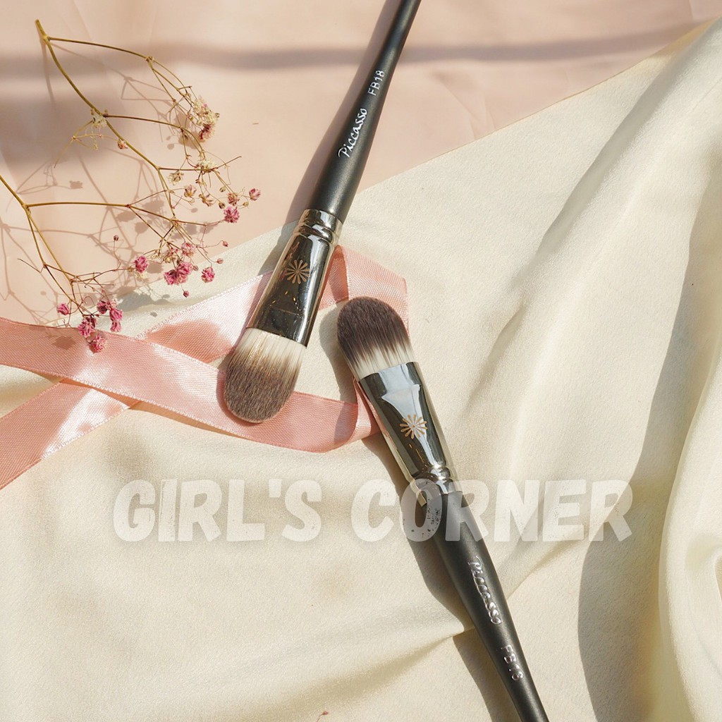 Cọ nền Piccasso FB18 Foundation Brush