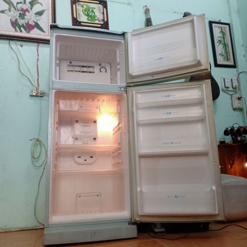 Tủ Lạnh Sanyo 180L xả tuyết tự động