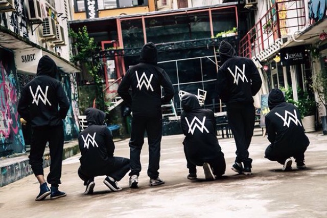 ÁO KHOÁC NỈ VIỆT NAM NỮ CỰC CHẤT W | BigBuy360 - bigbuy360.vn