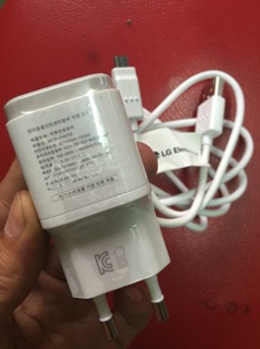 Bộ sạc LG zin theo máy 1.8A