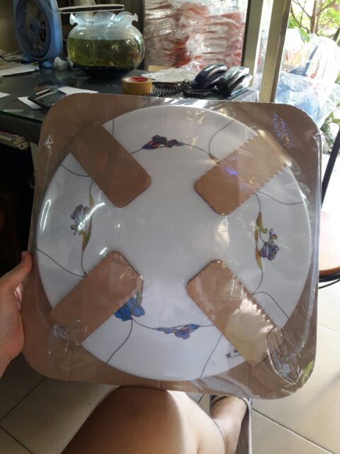 Đèn Mâm Tròn Ốp Trần Nổi Hình Bông Hoa Loa Kèn