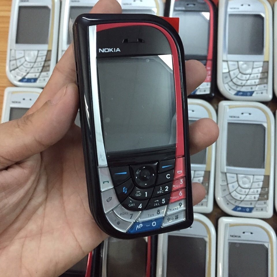 Điện thoại Nokia 7610 khuyến mãi tặng thẻ nhớ chiếc lá lớn huyền thoại - Bảo hành 12 tháng