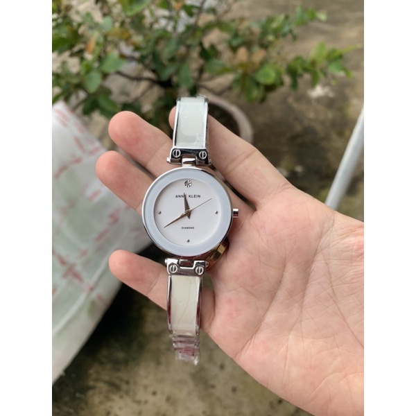 Đồng hồ nữ Anne klein chống nước