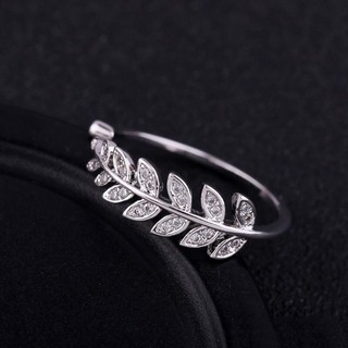 Nhẫn Lá Bạc Ta Đính Đá Cực Cute