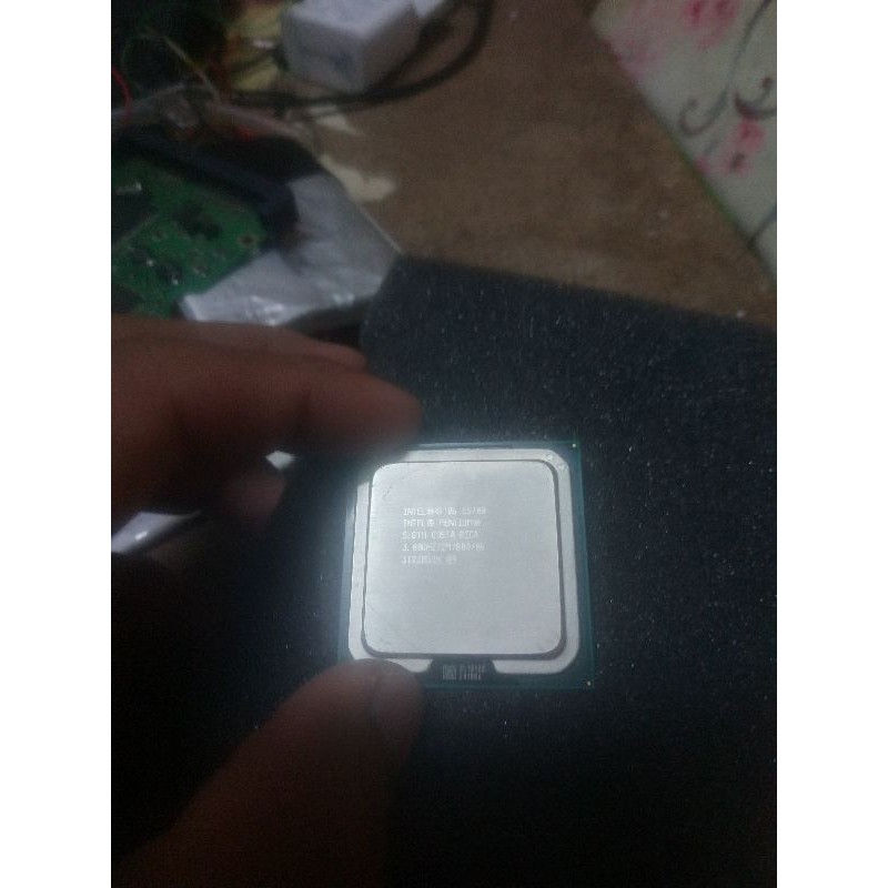 CPU E5700 3ghz intel pentium cũ socket 775