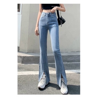 Quần bò loe xẻ ống màu xanh nhạt