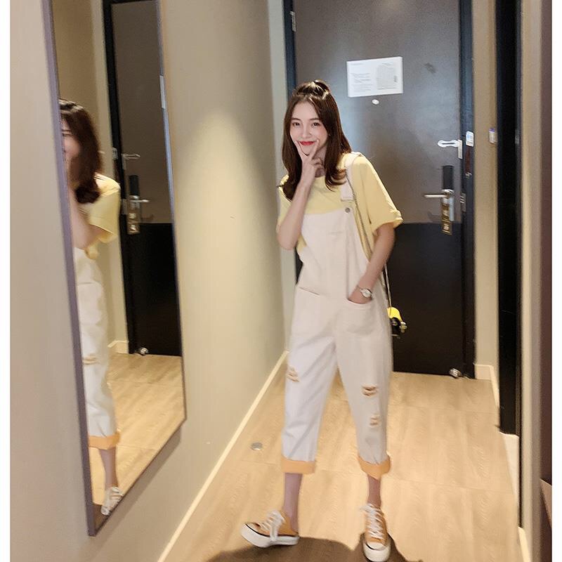 Set áo thun tay ngắn + quần yếm jean dáng rộng thời trang năng động cho nữ