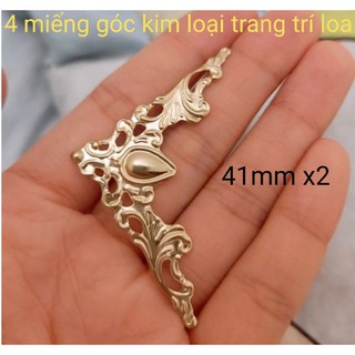 4 miếng dán kim loại trang trí góc loa ( mặt loa )