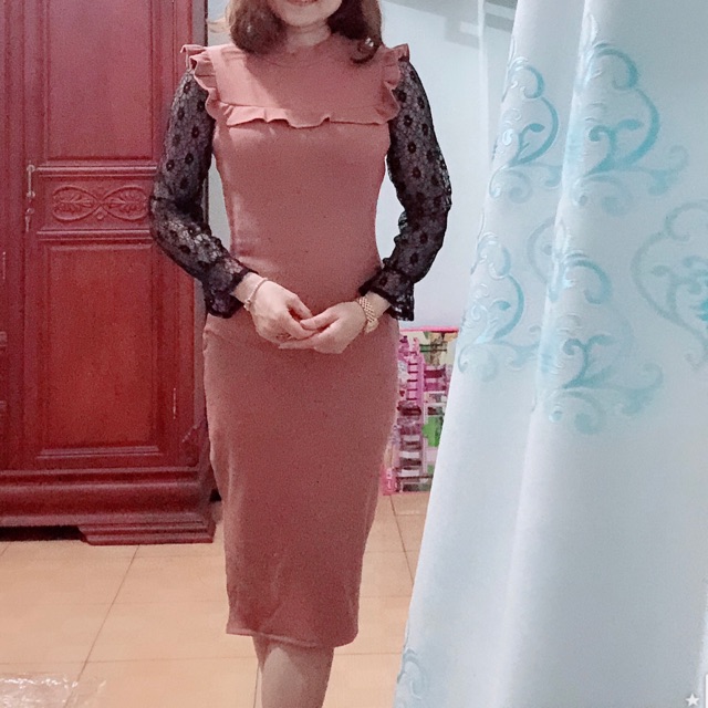 Đầm body phối ren