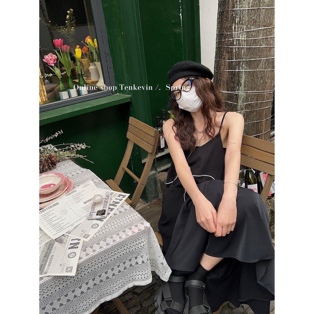 Đầm Hai Dây Màu Đen Phong Cách Pháp Thời Trang 2022 Cho Nữ