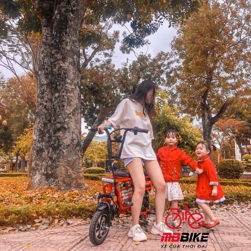 Xe Điện ADIMAN X1 giỏ lớn - Xe Điện Mini bánh 12inch Siêu Tiện Lợi - Pin Lithiim 15A - Bảo Hành Chính Hãng 18 Tháng