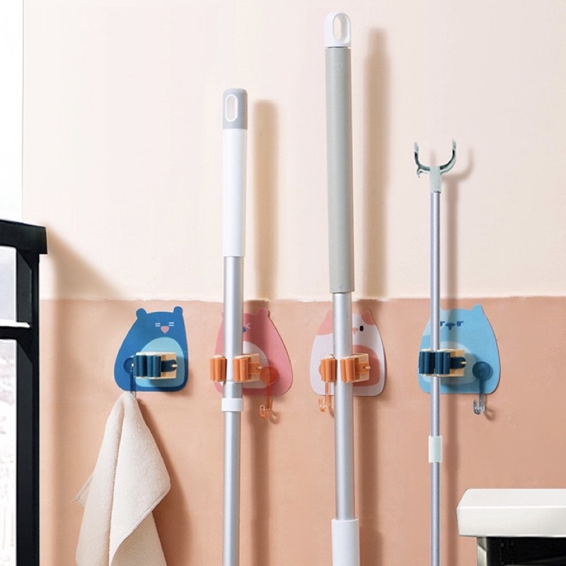 Kẹp dán tường giữ cây lau nhà hoạt hình cute, có móc treo siêu cao cấp